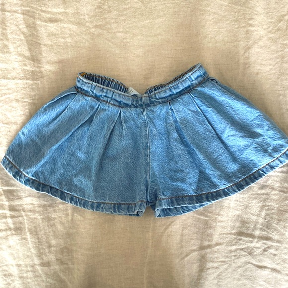 Zara Pleated Denim Shorts - Picture 3 of 5